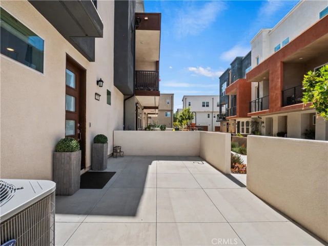 27013 Hummingbird Lane, Valencia, CA 91381