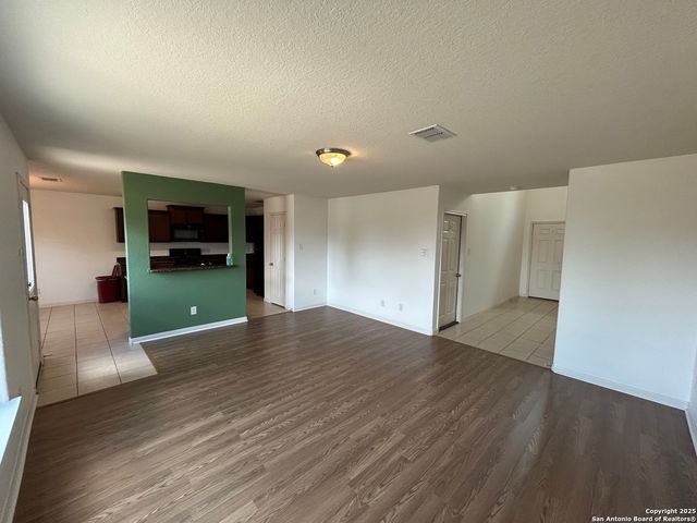 6610 Luckey Pne, San Antonio, TX 78252