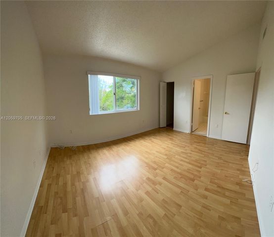 6225 KENDALE LAKES CIR 253, Miami, FL 33183