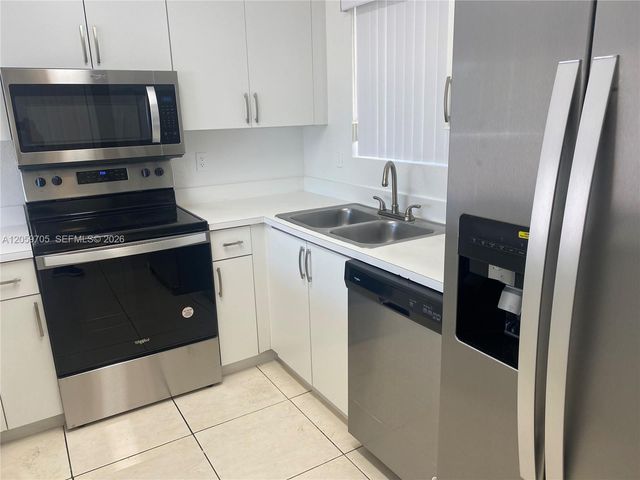 6225 KENDALE LAKES CIR 253, Miami, FL 33183