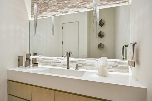 311 Brown Saddle Street, Houston, TX 77057