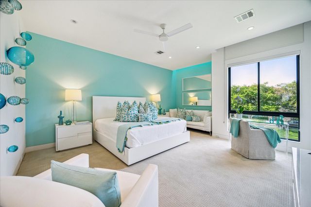 311 Brown Saddle Street, Houston, TX 77057