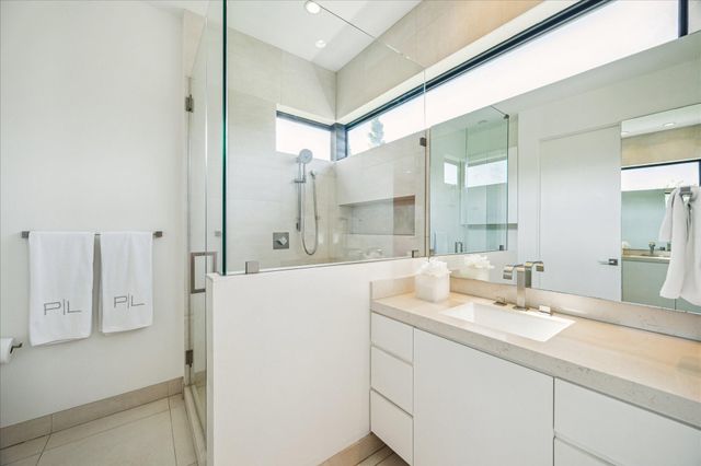 311 Brown Saddle Street, Houston, TX 77057