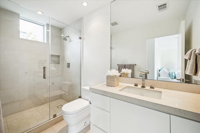 311 Brown Saddle Street, Houston, TX 77057