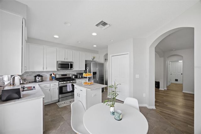 24927 PORTOFINO DRIVE, Lutz, FL 33559