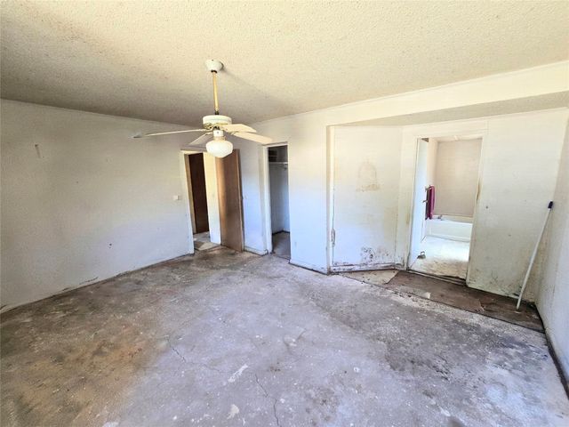 6474 Bear Run Drive, Sanger, TX 76266