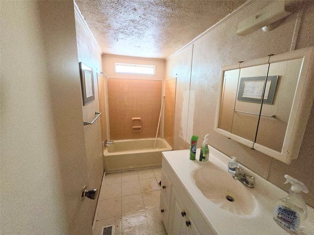 6474 Bear Run Drive, Sanger, TX 76266