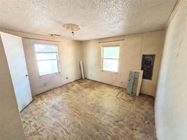 6474 Bear Run Drive, Sanger, TX 76266