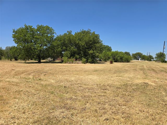 6474 Bear Run Drive, Sanger, TX 76266
