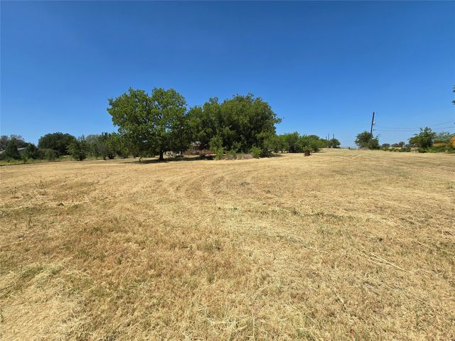 6474 Bear Run Drive, Sanger, TX 76266