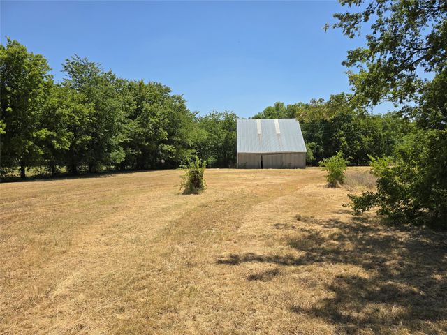 6474 Bear Run Drive, Sanger, TX 76266