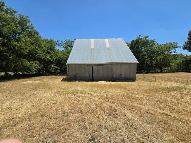 6474 Bear Run Drive, Sanger, TX 76266