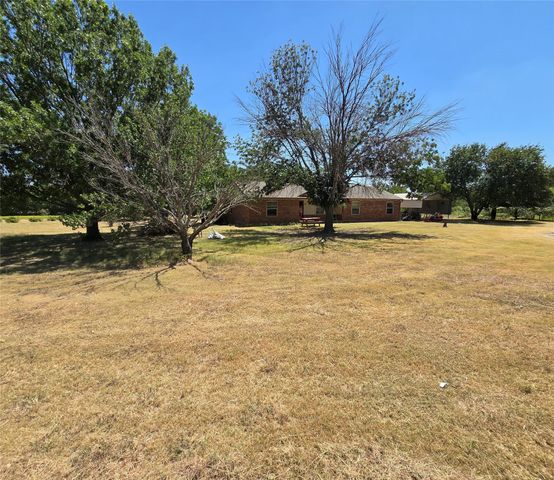 6474 Bear Run Drive, Sanger, TX 76266