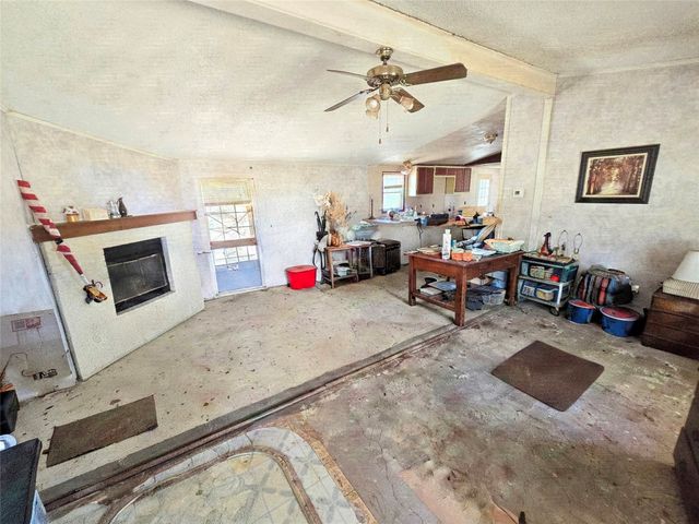 6474 Bear Run Drive, Sanger, TX 76266