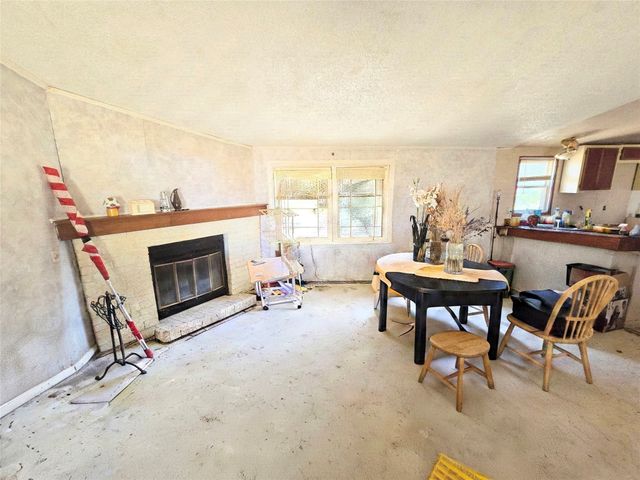 6474 Bear Run Drive, Sanger, TX 76266