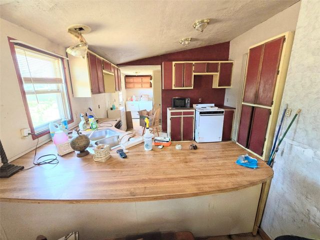 6474 Bear Run Drive, Sanger, TX 76266