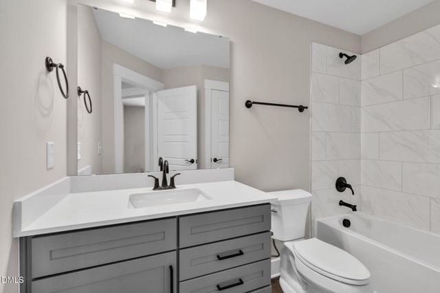 1114 Blackthorn Lane, Durham, NC 27703