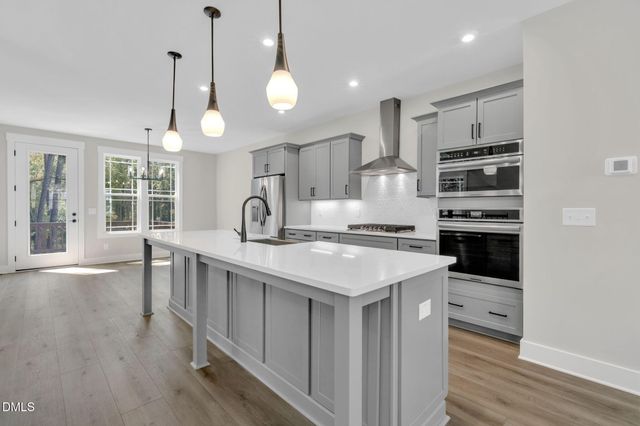 1114 Blackthorn Lane, Durham, NC 27703