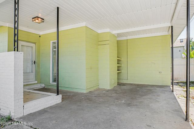 10640 HEMMING Road, Jacksonville, FL 32225