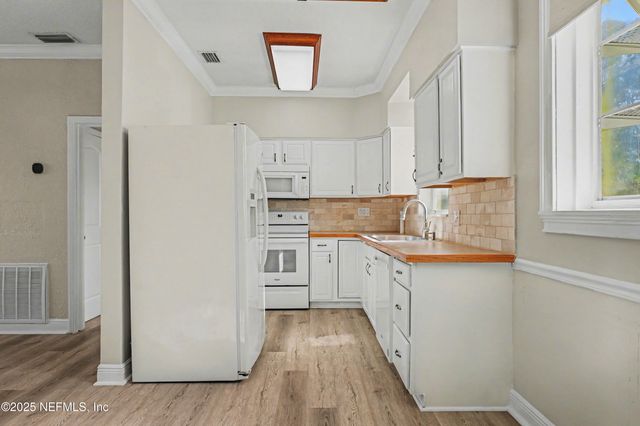 10640 HEMMING Road, Jacksonville, FL 32225