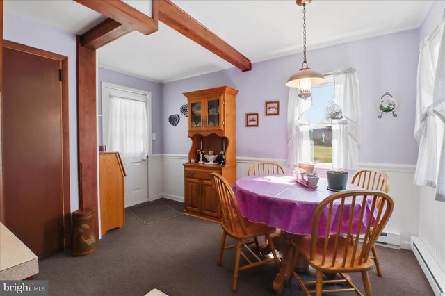 10 BETHANY RD, Ephrata, PA 17522