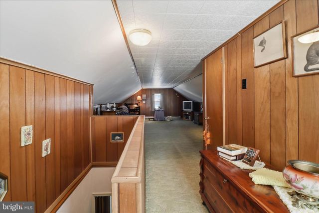 10 BETHANY RD, Ephrata, PA 17522