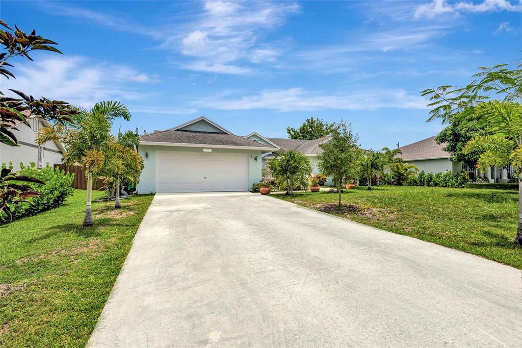 502 SE GUAVA TERRACE, Port St Lucie, FL 34983