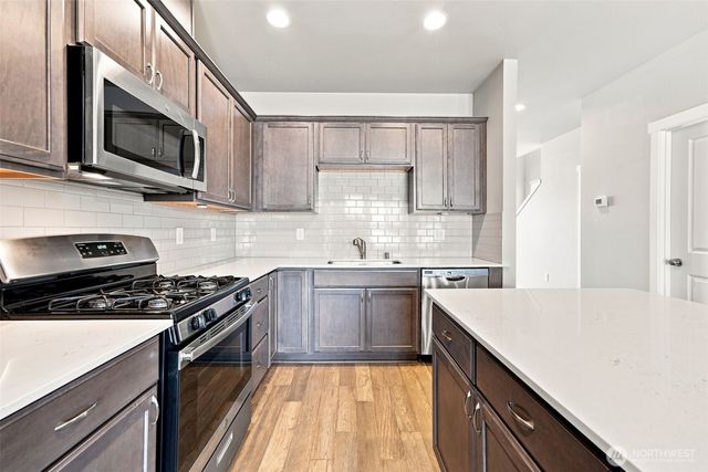 1433 E 48th Street, Tacoma, WA 98404