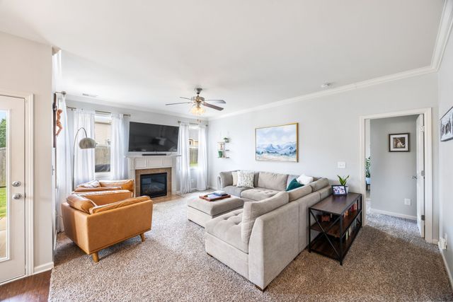 1079 Solomon Ln, Spring Hill, TN 37174