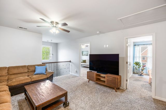 1079 Solomon Ln, Spring Hill, TN 37174