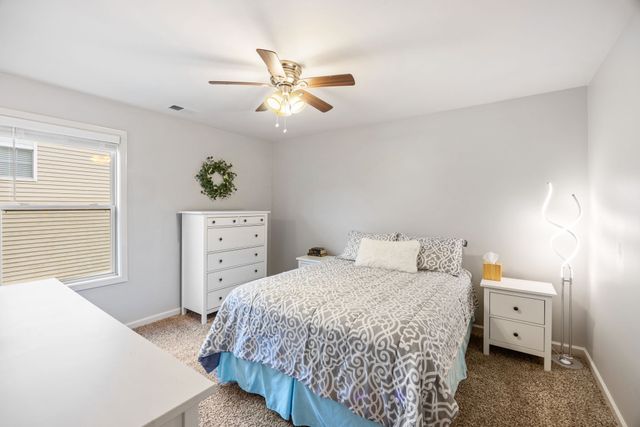 1079 Solomon Ln, Spring Hill, TN 37174