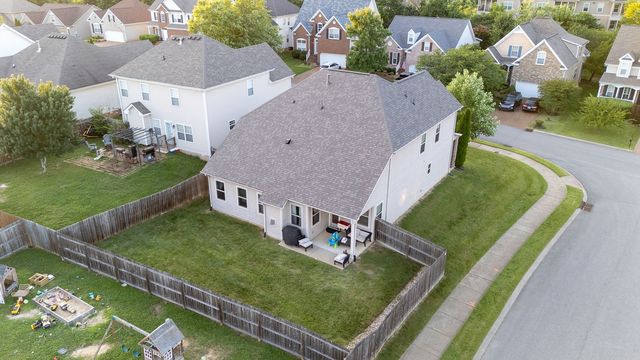 1079 Solomon Ln, Spring Hill, TN 37174