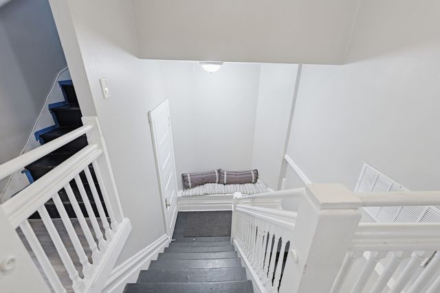 5459 W Walton Street, Chicago, IL 60651