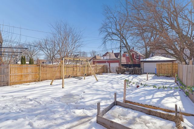 5459 W Walton Street, Chicago, IL 60651