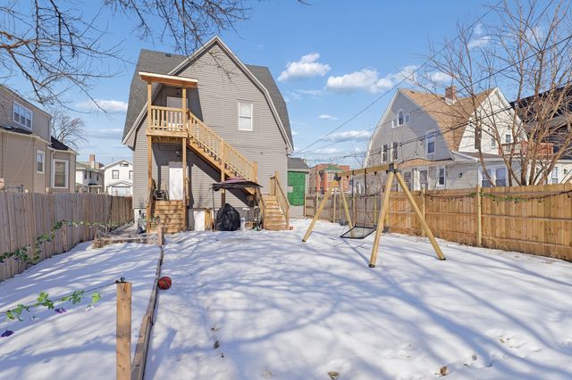 5459 W Walton Street, Chicago, IL 60651