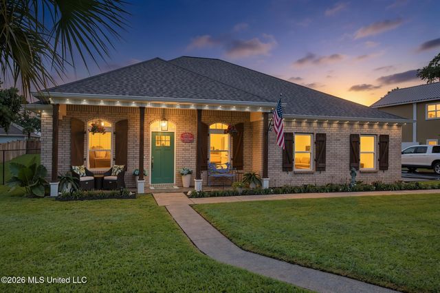 213 E Third Street, Long Beach, MS 39560