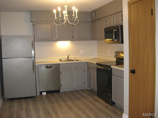 7507 Triwoods Drive D, Shrewsbury, MO 63119