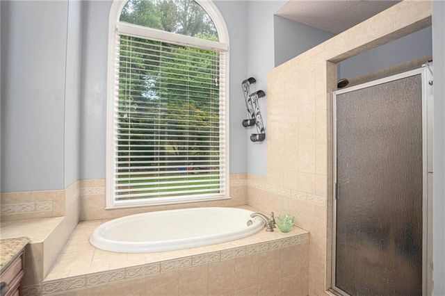 2075 Whispering Pines Lane, Mcdonough, GA 30253