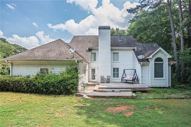 2075 Whispering Pines Lane, Mcdonough, GA 30253