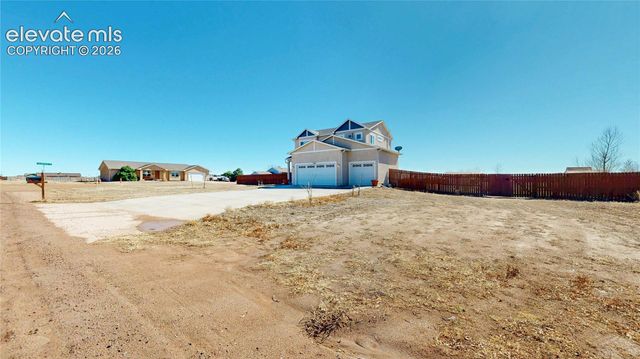 980 W El Nido Drive, Pueblo, CO 81007