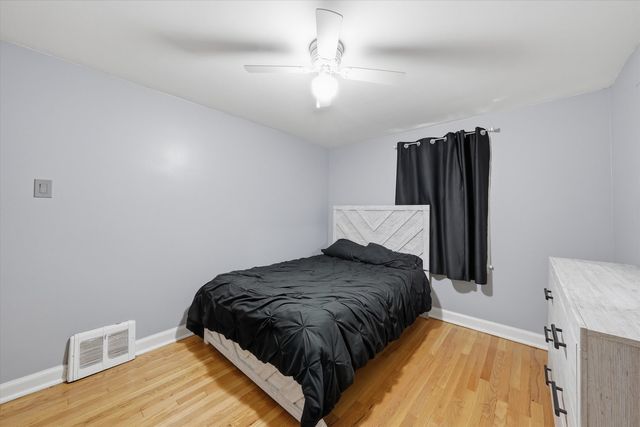 6548 S Kedvale Avenue, Chicago, IL 60629