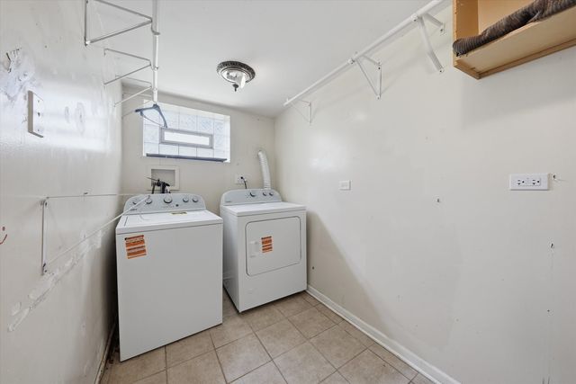 6548 S Kedvale Avenue, Chicago, IL 60629