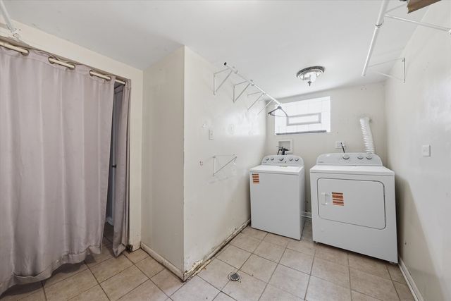 6548 S Kedvale Avenue, Chicago, IL 60629