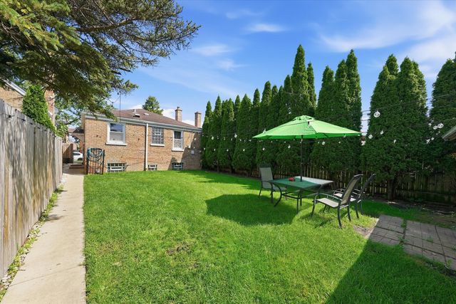 6548 S Kedvale Avenue, Chicago, IL 60629