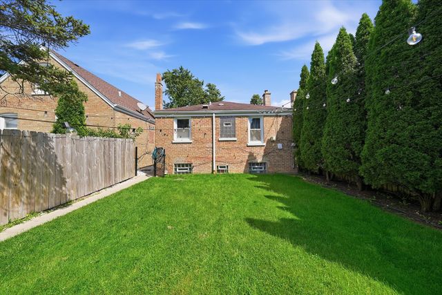 6548 S Kedvale Avenue, Chicago, IL 60629