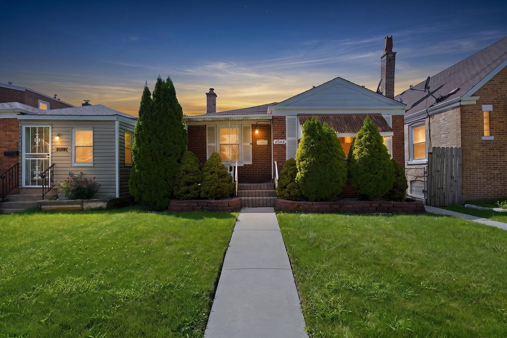 6548 S Kedvale Avenue, Chicago, IL 60629