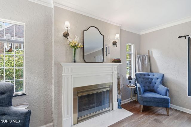 2718 Barrington Drive, Toledo, OH 43606