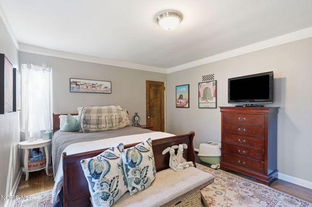2718 Barrington Drive, Toledo, OH 43606