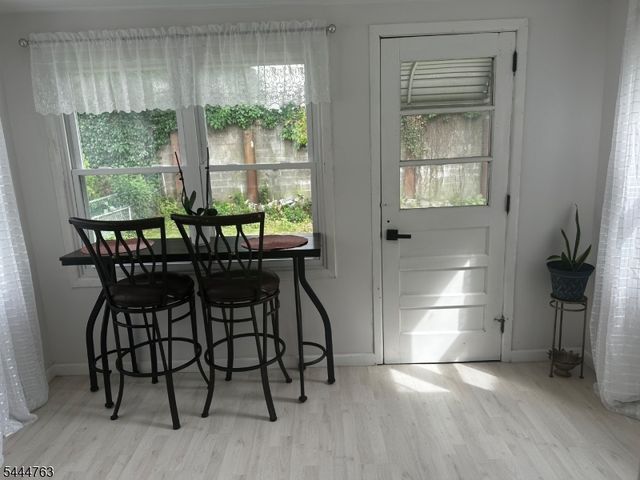 35 Montclair Ave, Clifton City, NJ 07011