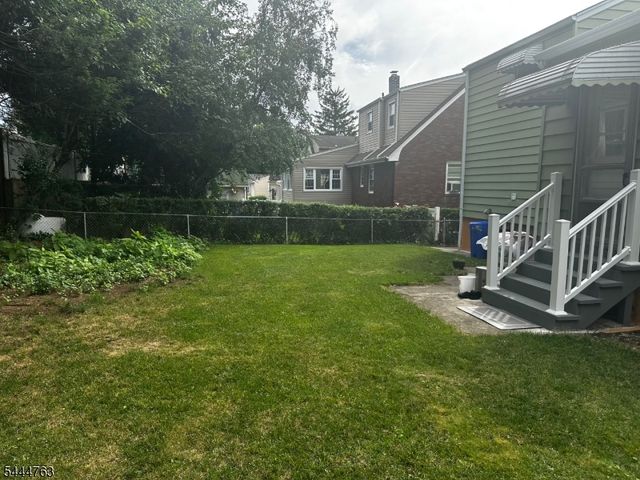 35 Montclair Ave, Clifton City, NJ 07011